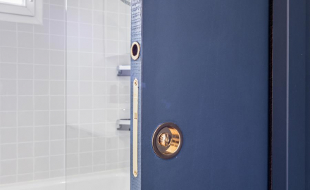 13-renovation-salle-de-bain-porte-a-galandage9